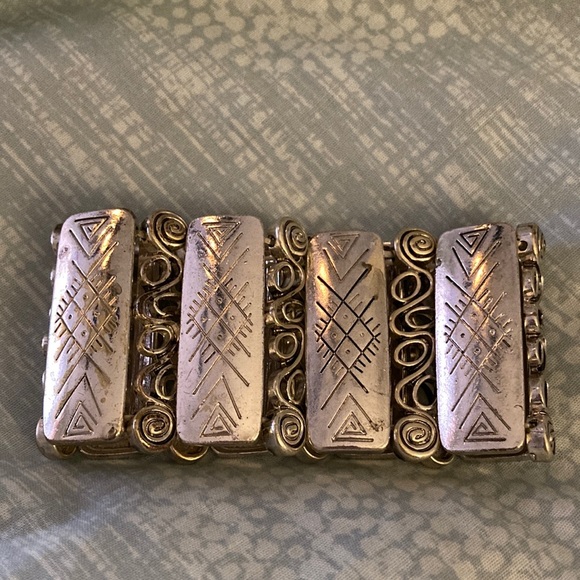 Silver Stretch Bracelet With Rectangular Etched Bars & Curly Bohemian Design - Picture 2 of 7
